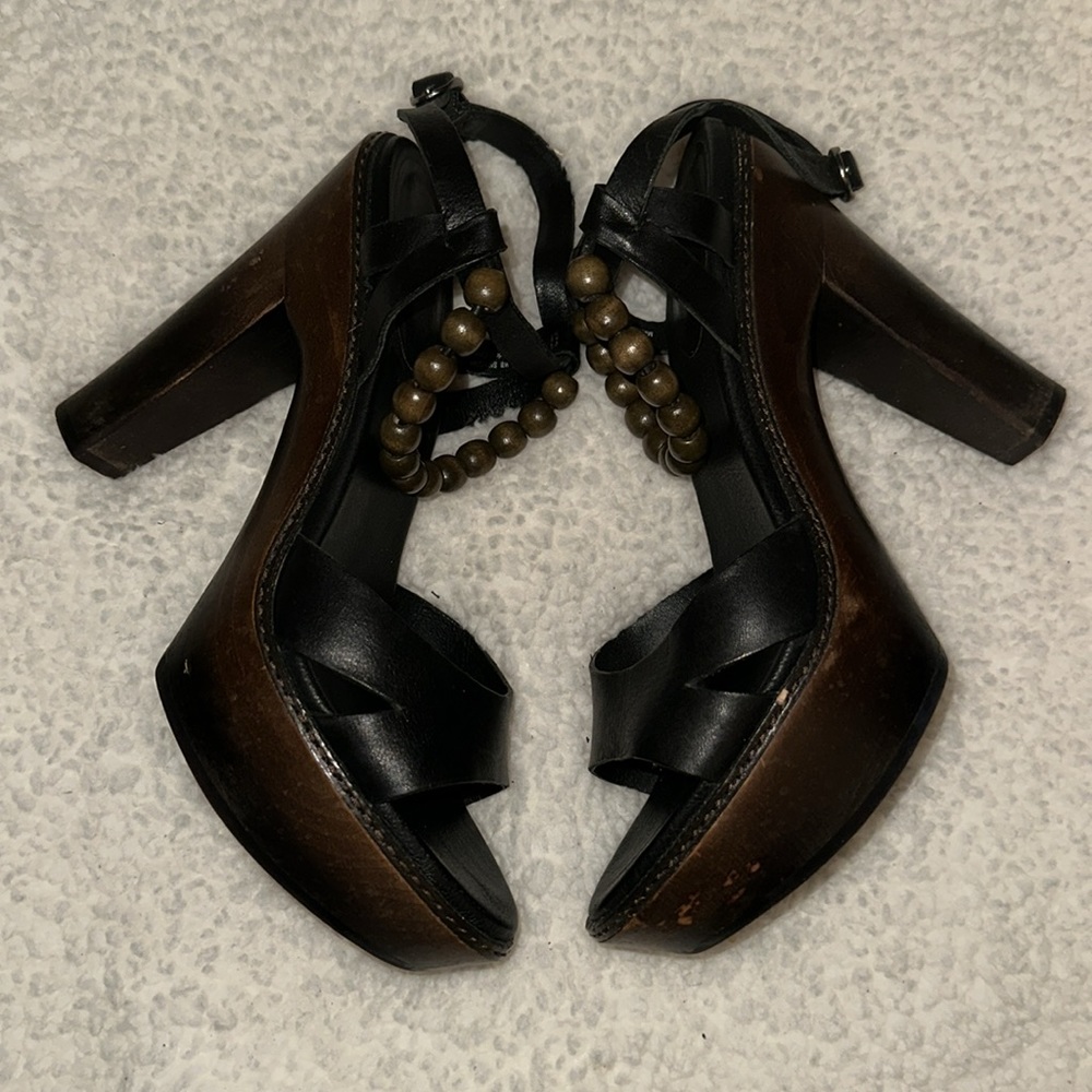Ugg black sandals - Picture 2 of 6